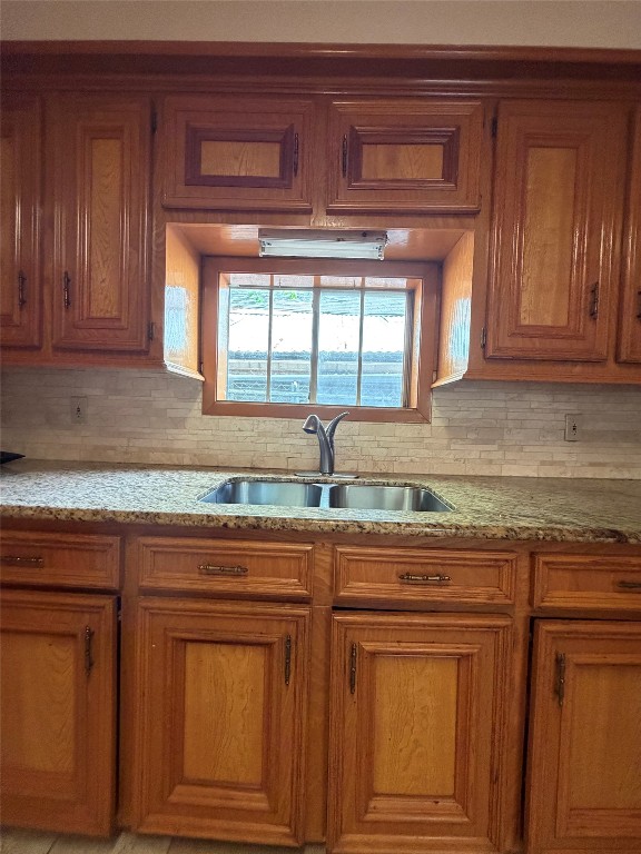 703 76th Street Houston, TX 77012 - Photo 9 of 20