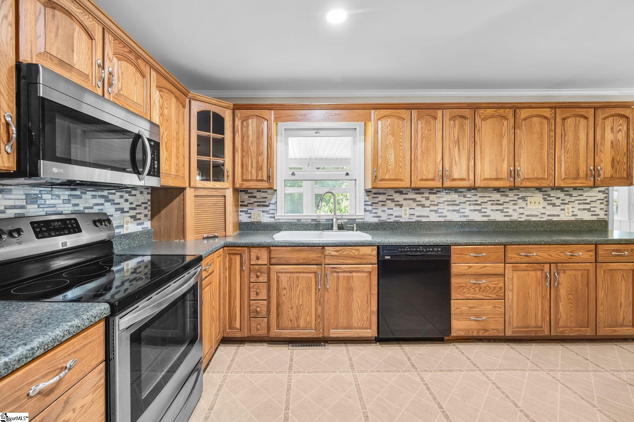 1206 Cely Road Easley, SC 29642 - Photo 2 of 50