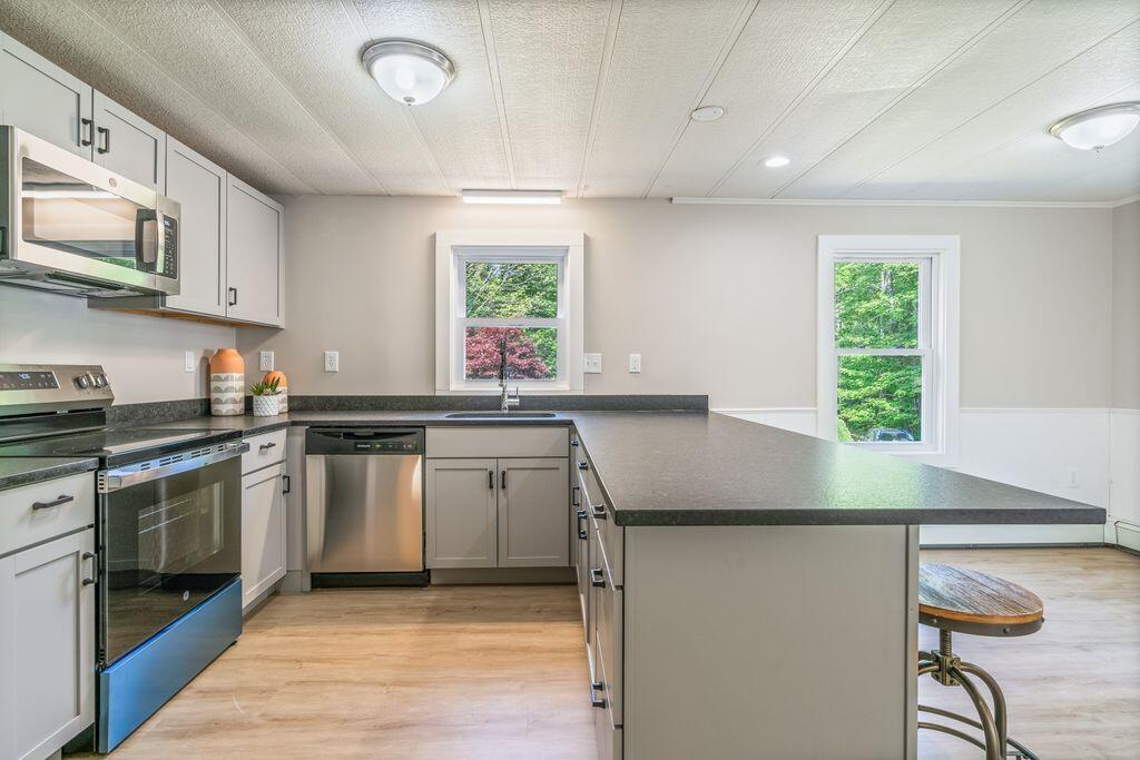 66 Log Cabin Road Arundel, ME 04046 - Photo 11 of 46 12_DSC07716