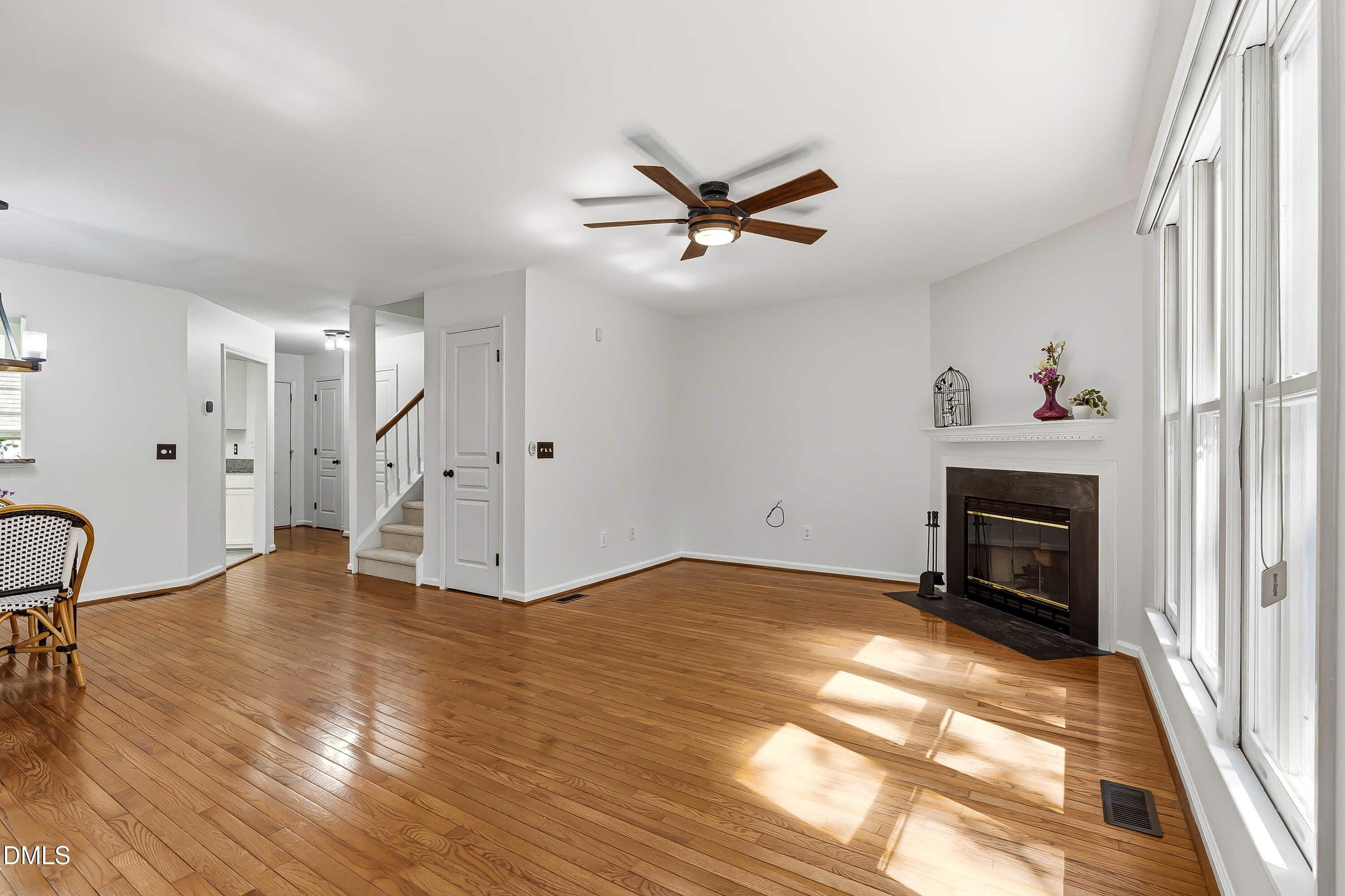6026 Epping Forest Drive Raleigh, NC 27613 - Photo 12 of 46 Living Room