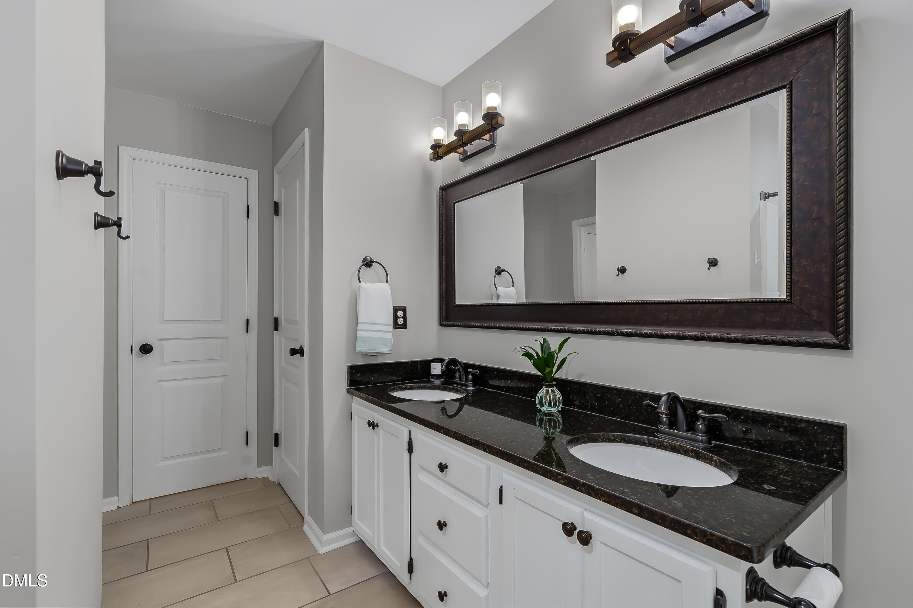 6026 Epping Forest Drive Raleigh, NC 27613 - Photo 23 of 46 Bathroom 1