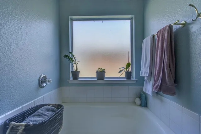 $390,000 | 6716 Bison Trail, Watauga, TX 76137