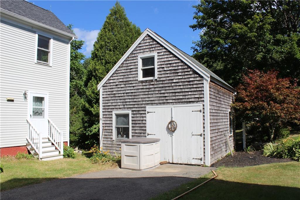 94 River Road Cape Neddick, ME 03902 - Photo 2 of 27 Photo
