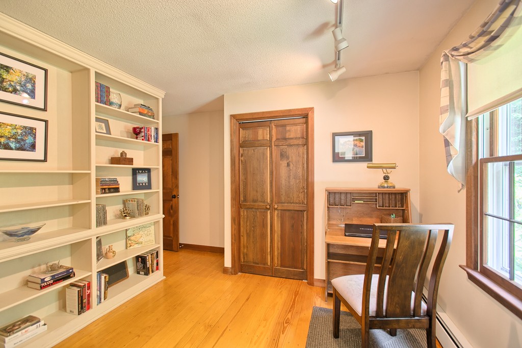 847 Chase Road Lunenburg, MA 01462 - Photo 12 of 30