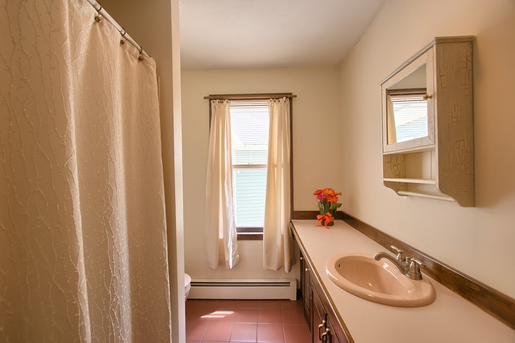 847 Chase Road Lunenburg, MA 01462 - Photo 14 of 30