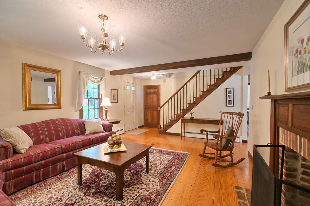 847 Chase Road Lunenburg, MA 01462 - Photo 7 of 30