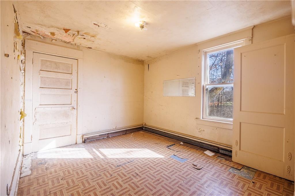 61 Lee Street Valencia, PA 16059 - Photo 17 of 20