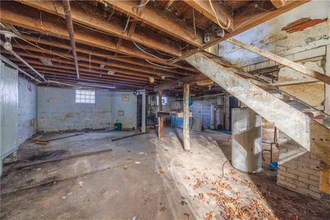 $140,000 | 61 Lee Street, Valencia, PA 16059