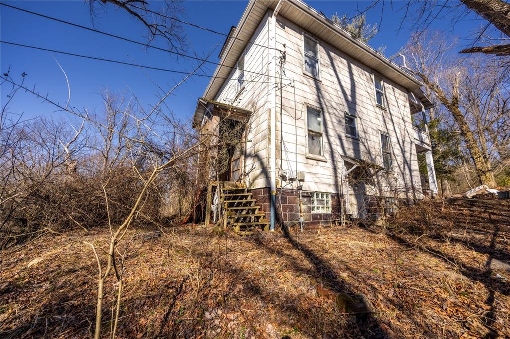 61 Lee Street Valencia, PA 16059 - Photo 5 of 20