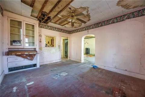 $140,000 | 61 Lee Street, Valencia, PA 16059