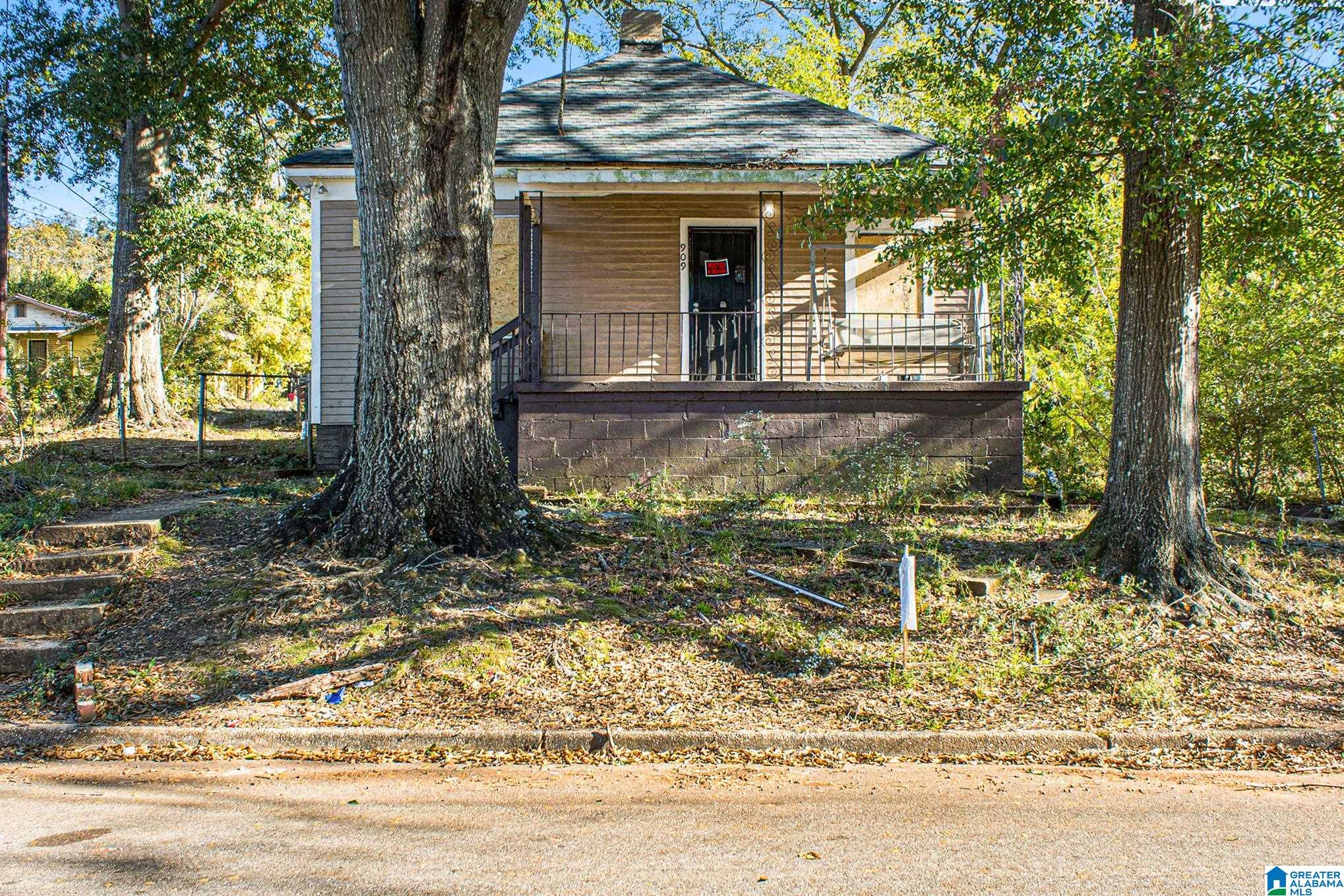 909 Exeter Avenue Bessemer, AL 35020 - Photo 1 of 13