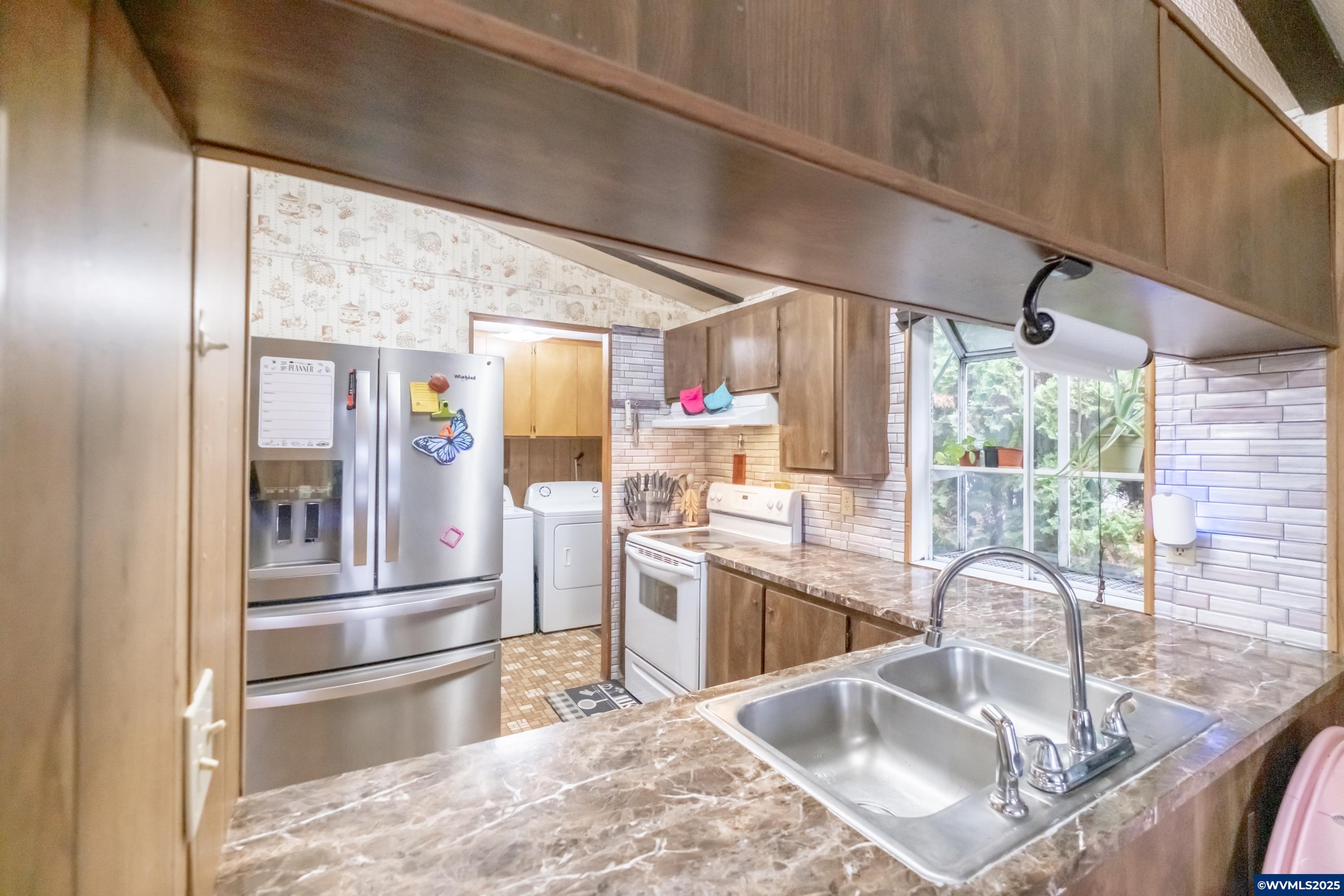 141 South 17th Street, Unit 44 Independence, OR 97351 - Photo 12 of 25