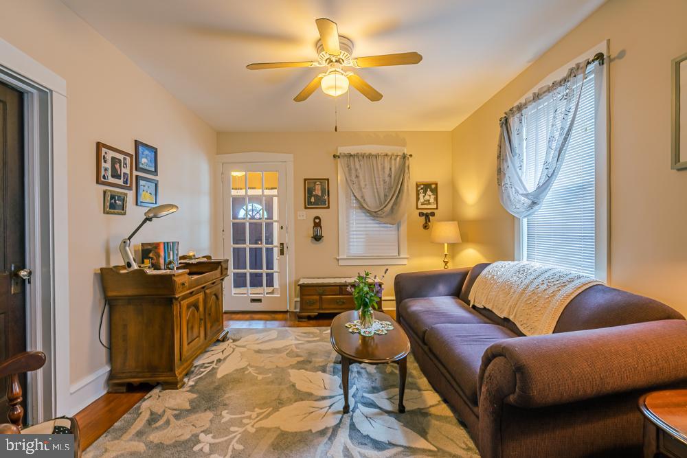 159 Yale Road Audubon, NJ 08106 - Photo 14 of 36 Living room