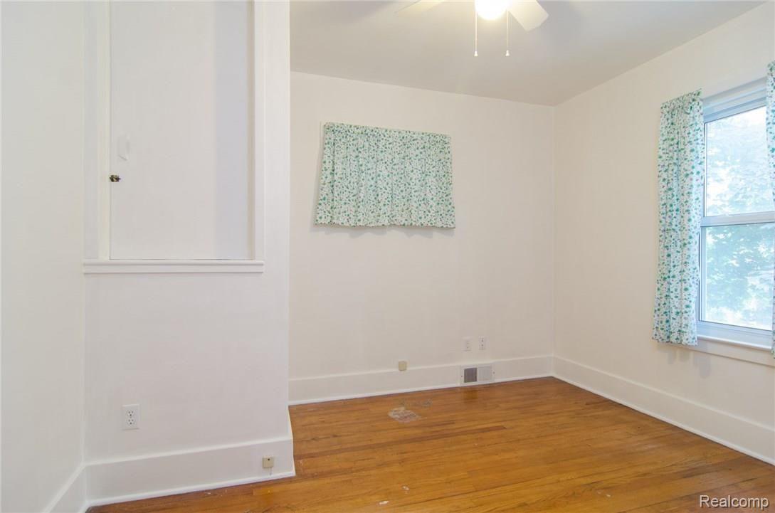 5941 Dellor Road Belleville, MI 48111 - Photo 24 of 49 GRU_8320.jpg