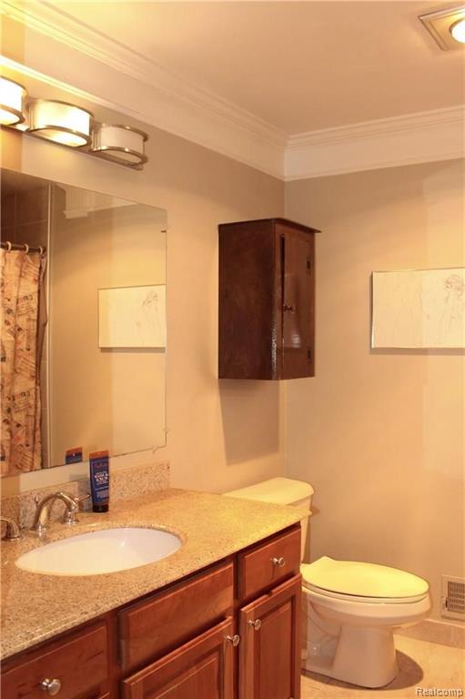 351 South Crooks Road Clawson, MI 48017 - Photo 19 of 24 Gallery Image 19