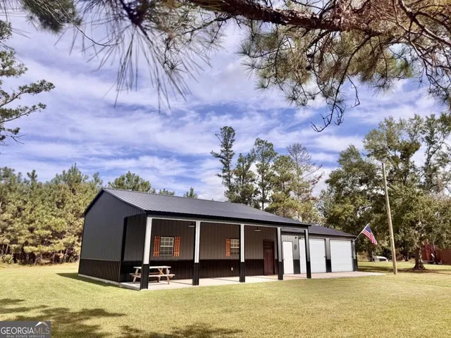 $297,000 | 111 Dead River Road, Glenwood, GA 30428