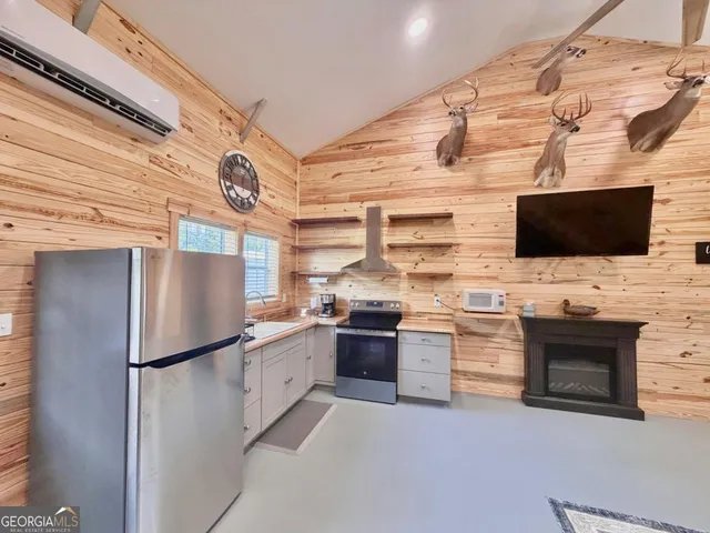 $297,000 | 111 Dead River Road, Glenwood, GA 30428