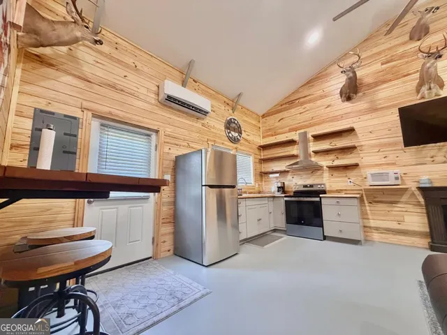 $297,000 | 111 Dead River Road, Glenwood, GA 30428