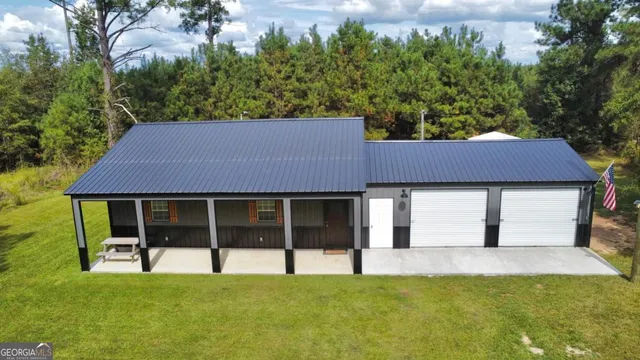 $297,000 | 111 Dead River Road, Glenwood, GA 30428