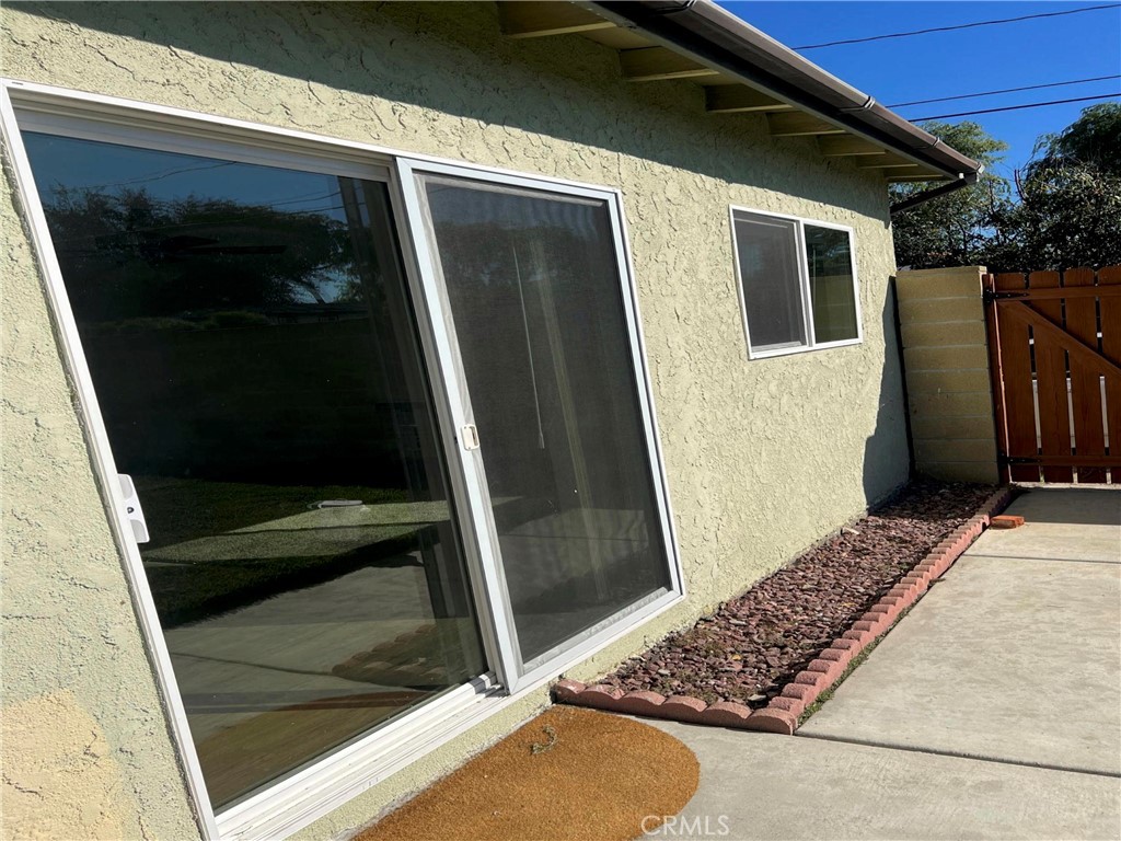 Entrance to 412 B Delphine Place