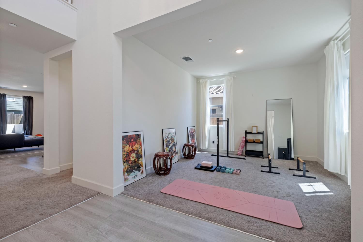 1952 Roualt Way Lodi, CA 95242 - Photo 8 of 67