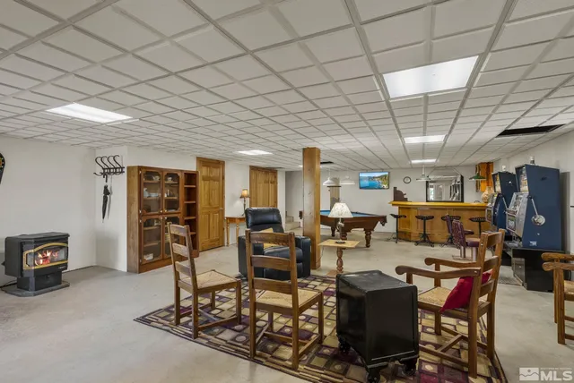 a view of a livingroom with furniture