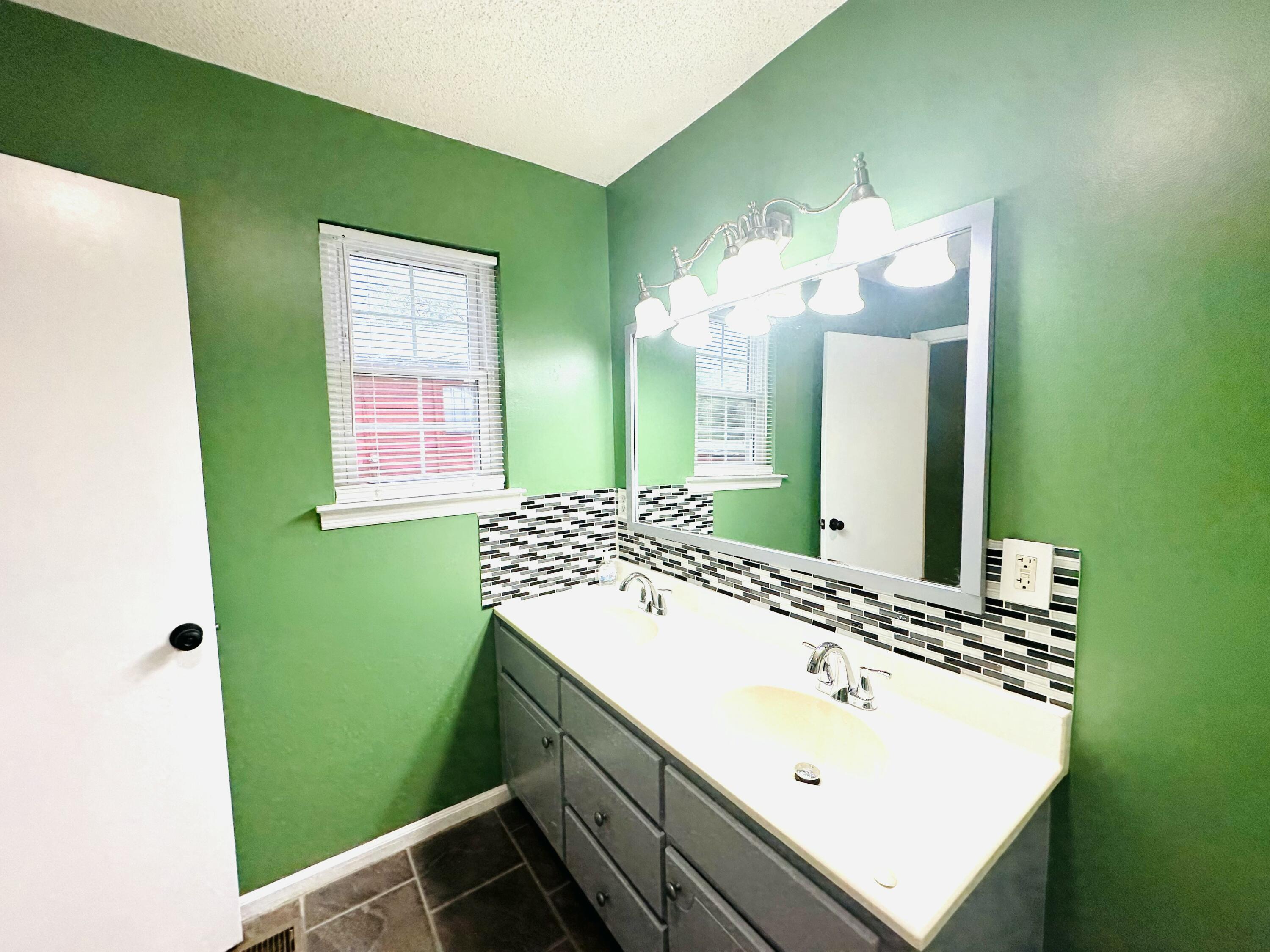 8827 East Brainerd Road Chattanooga, TN 37421 - Photo 21 of 41 IMG_6168