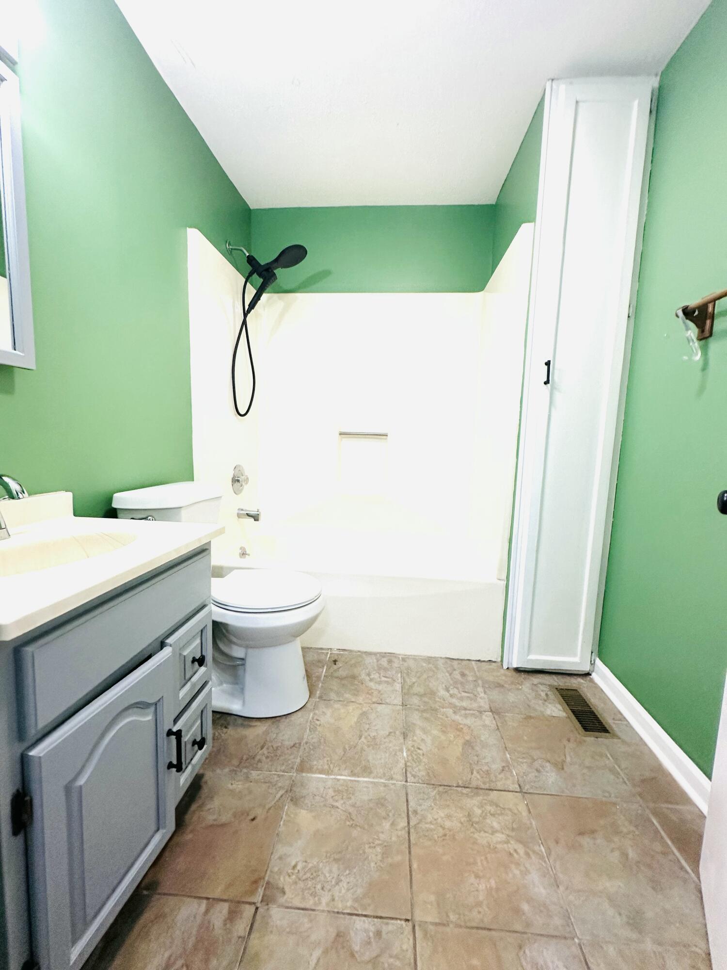 8827 East Brainerd Road Chattanooga, TN 37421 - Photo 27 of 41 IMG_6190