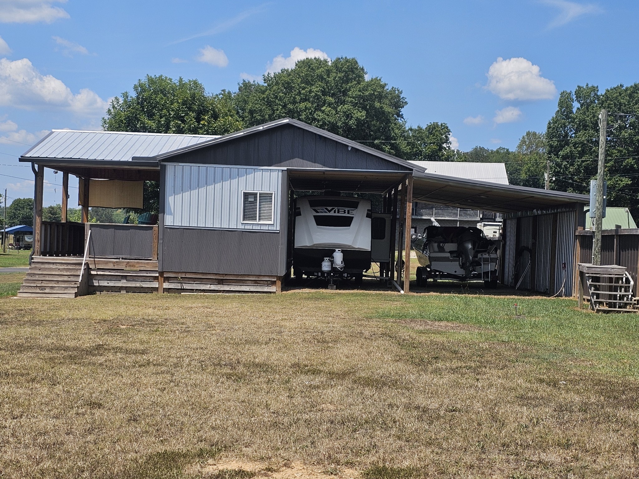 625 River Road Clifton, TN 38425 - Photo 22 of 71