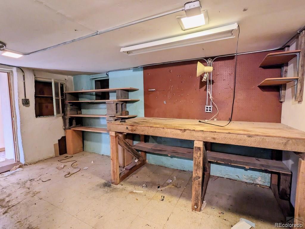 8140 Table Mountain Road Rye, CO 81069 - Photo 27 of 49 a room with furniture