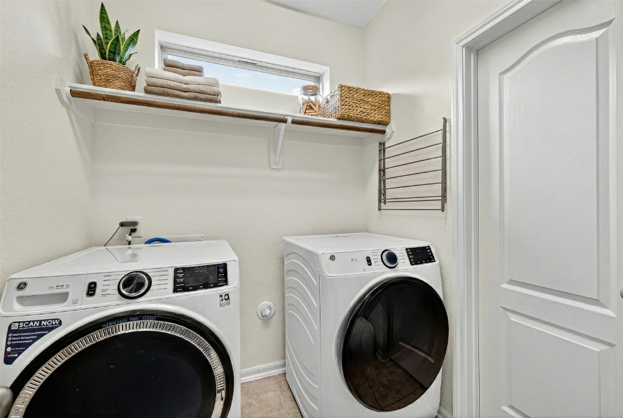 12751 Sweet Root Lane Humble, TX 77346 - Photo 17 of 29 a utility room with dryer and washer