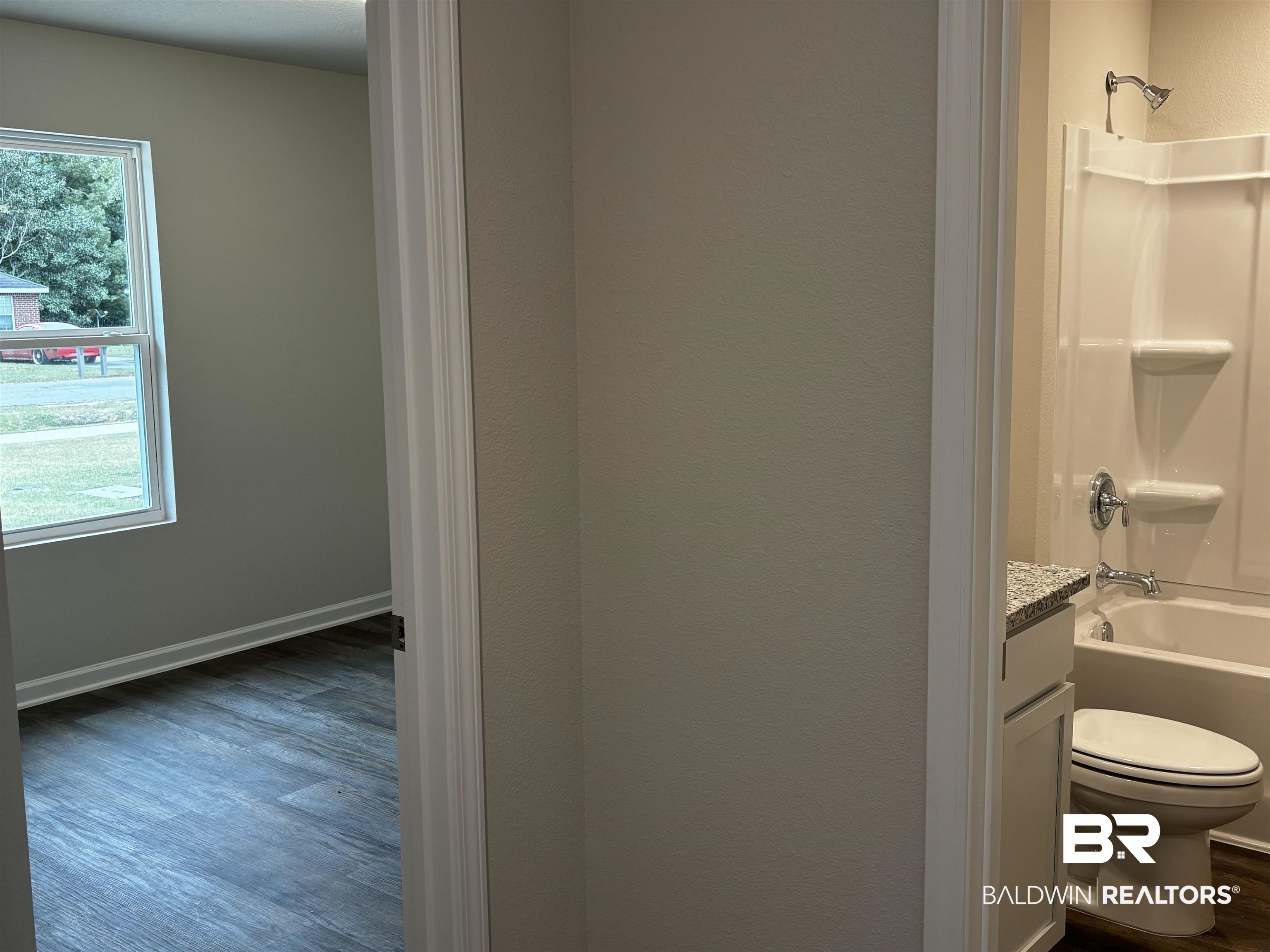 13717 Shea Circle Foley, AL 36535 - Photo 4 of 28