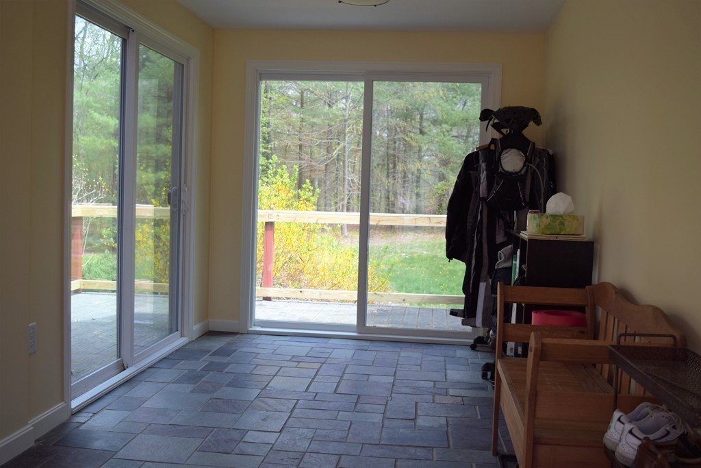 87 Scribner Road Tyngsborough, MA 01879 - Photo 19 of 29 Gallery Image 19