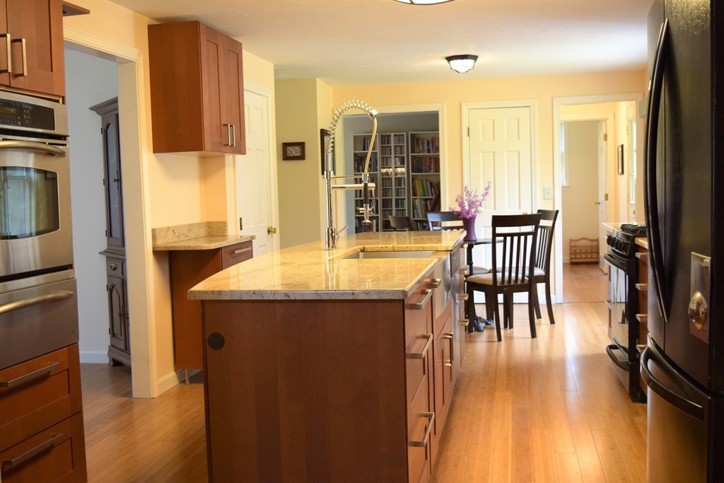87 Scribner Road Tyngsborough, MA 01879 - Photo 2 of 29 Gallery Image 2