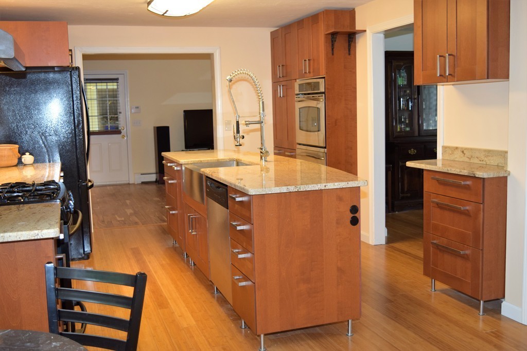 87 Scribner Road Tyngsborough, MA 01879 - Photo 3 of 29 Gallery Image 3