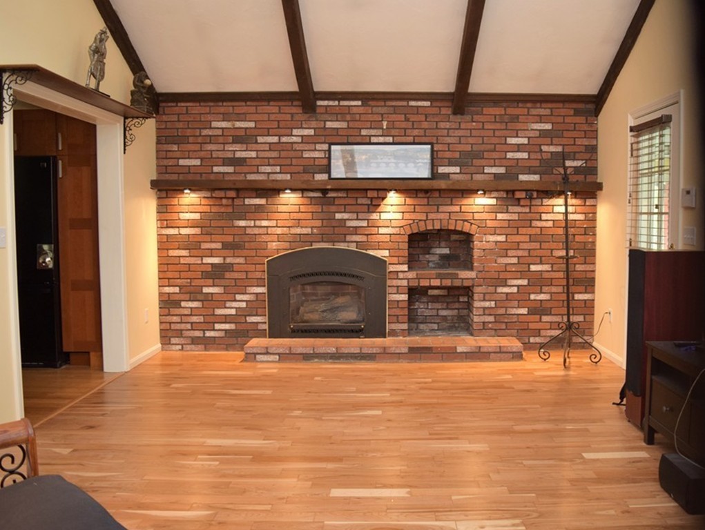 87 Scribner Road Tyngsborough, MA 01879 - Photo 6 of 29 Gallery Image 6