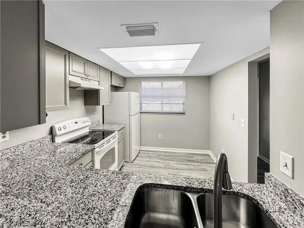 $1,349 | 4530 Southwest 10th Avenue, Unit 201, Cape Coral, FL 33914