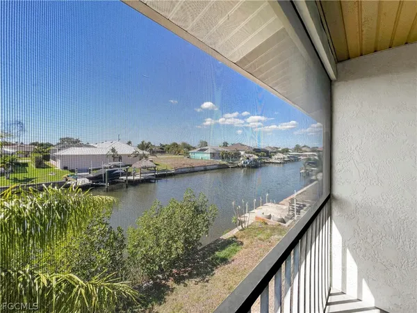$1,349 | 4530 Southwest 10th Avenue, Unit 201, Cape Coral, FL 33914