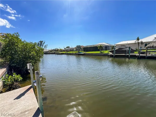 $1,349 | 4530 Southwest 10th Avenue, Unit 201, Cape Coral, FL 33914