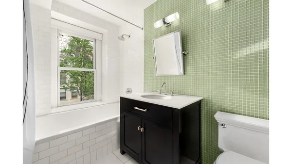 $60,000 | 414 East 50th Street | Midtown East