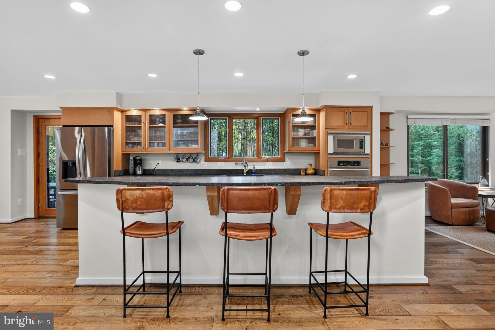 2003 Upper Lake Drive Reston, VA 20191 - Photo 12 of 57 Gallery Image 12
