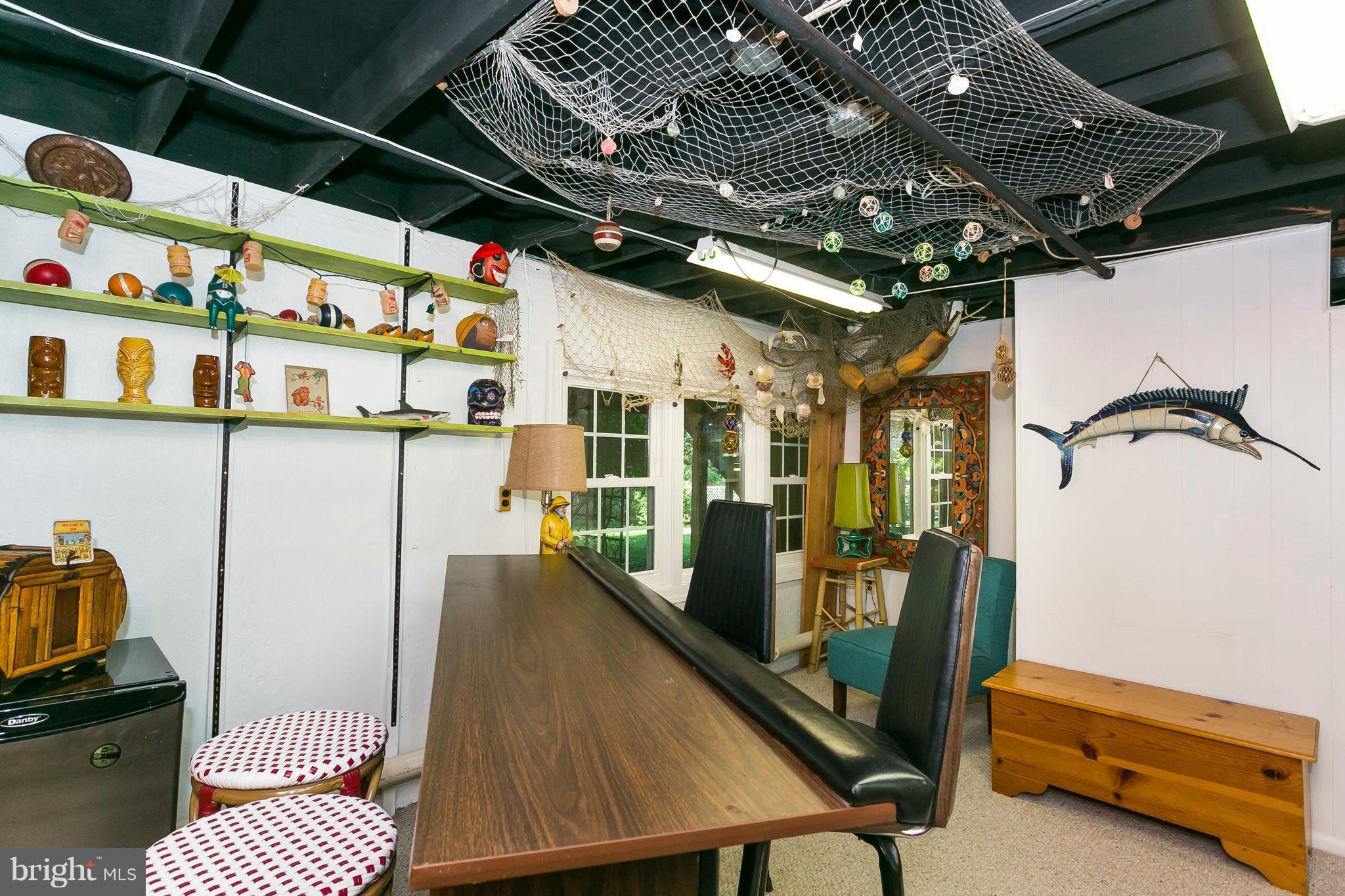 1913 Fairbank Road Baltimore, MD 21209 - Photo 22 of 30 Great place to relax