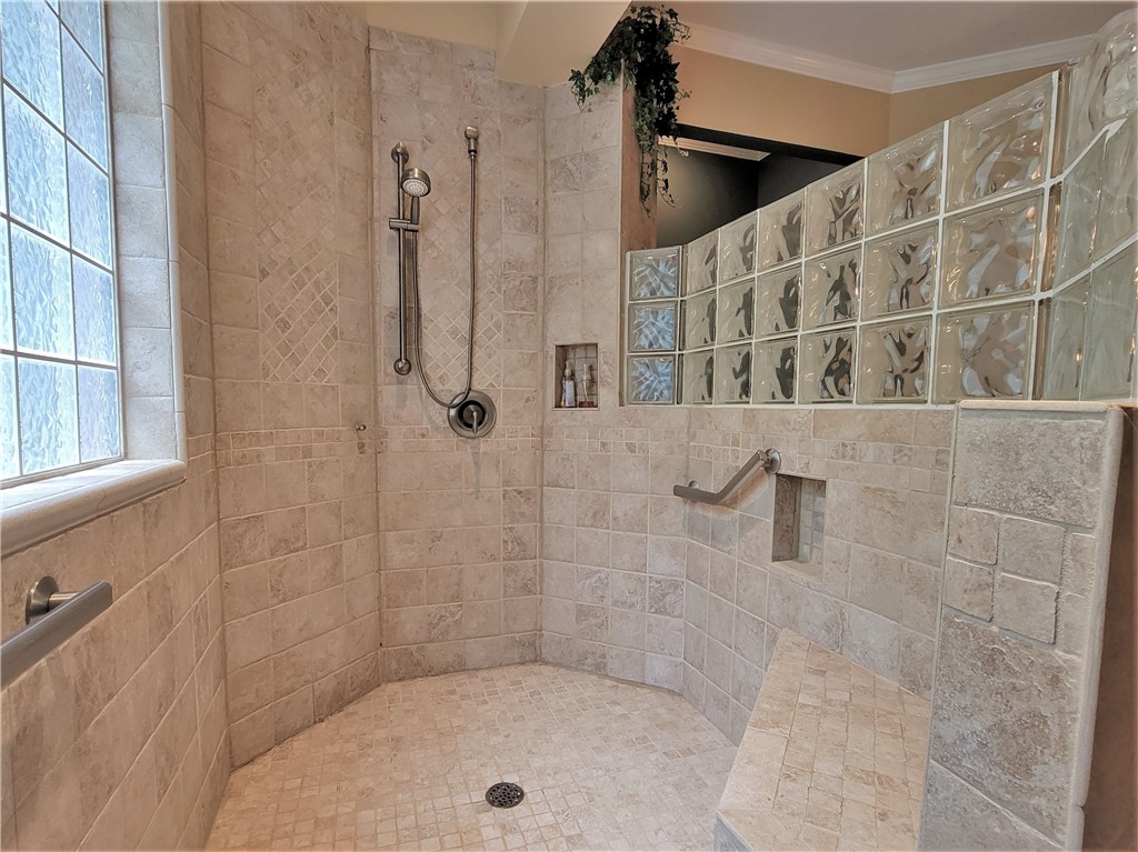 121 Kilsprings Road Anderson, SC 29621 - Photo 28 of 37 Shower