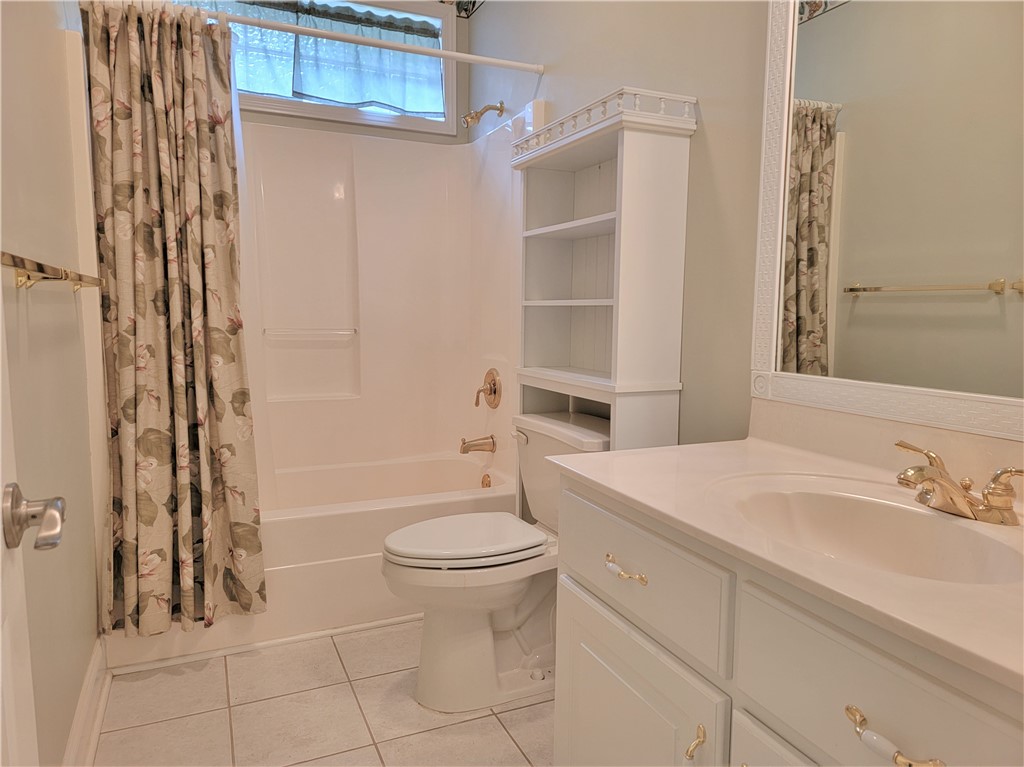 121 Kilsprings Road Anderson, SC 29621 - Photo 30 of 37 Bathroom 2