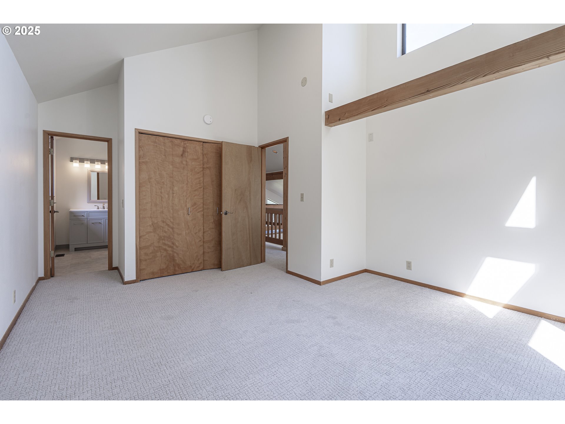 25731 Southwest Neill Road Newberg, OR 97132 - Photo 24 of 39 a view of an empty room with closet and bathroom