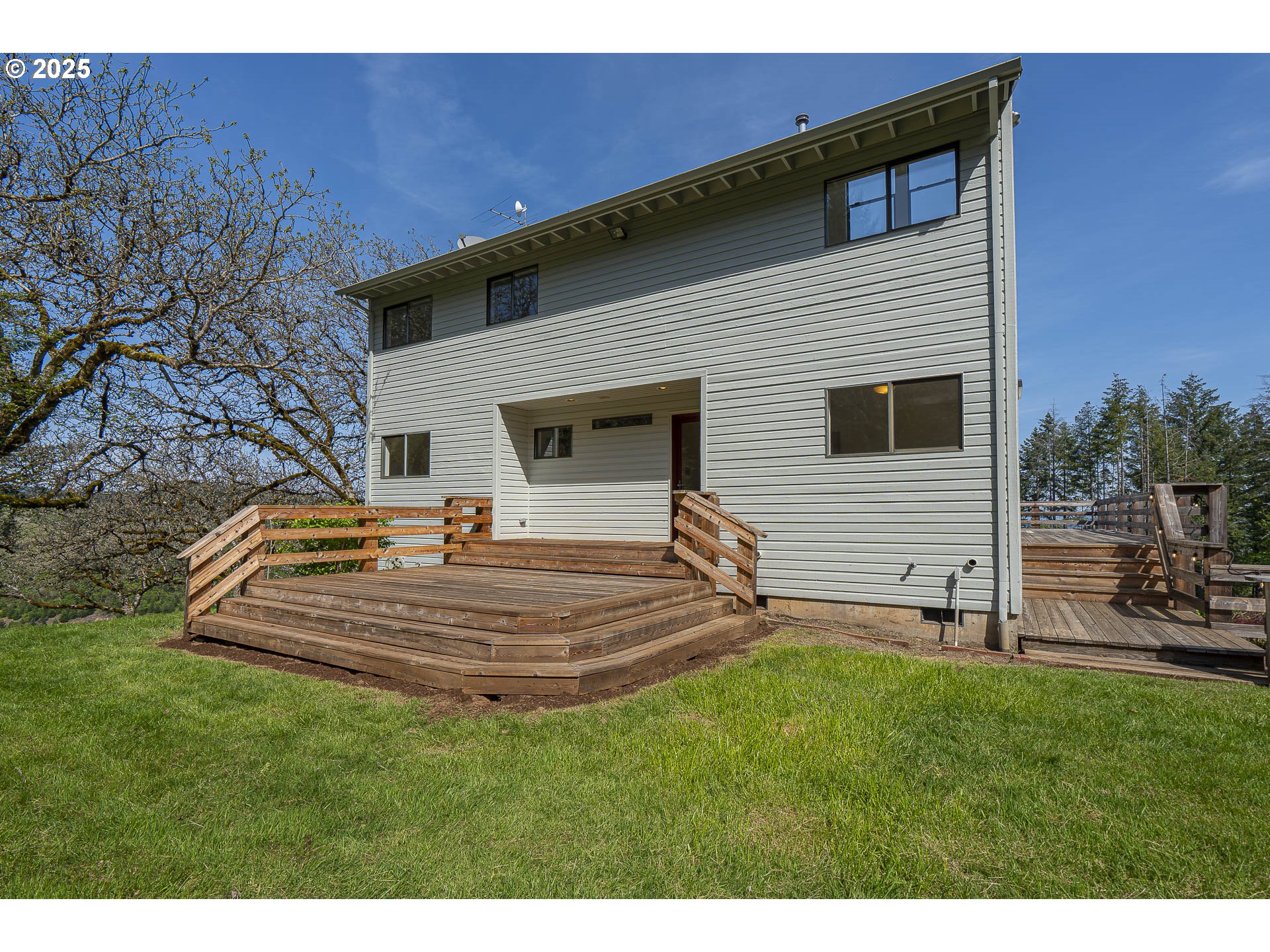 25731 Southwest Neill Road Newberg, OR 97132 - Photo 38 of 39 a view of outdoor space yard and patio
