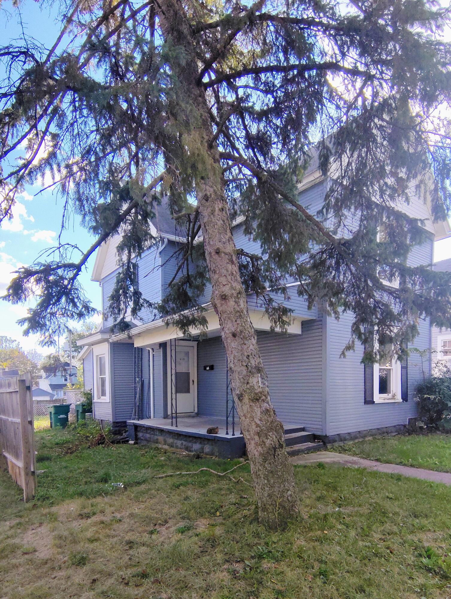 1721 Prospect Street Springfield, OH 45503 - Photo 2 of 14