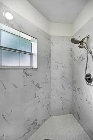 $2,800 | 6513 Via Regina, Boca Raton, FL 33433