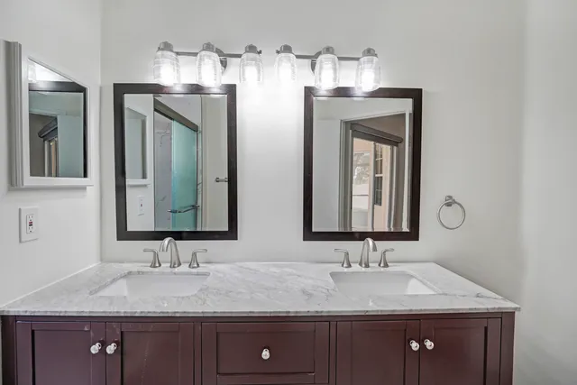 $2,800 | 6513 Via Regina, Boca Raton, FL 33433