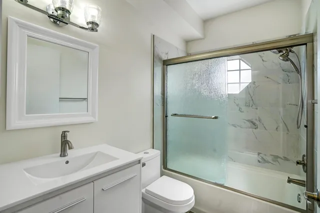 $2,800 | 6513 Via Regina, Boca Raton, FL 33433